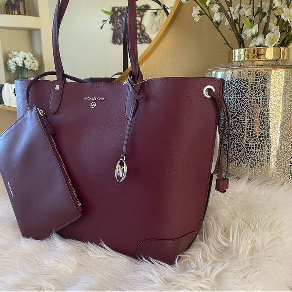 New Michael Kors Edith Large Saffiano Leather Tote Bag - Picture 5 of 16